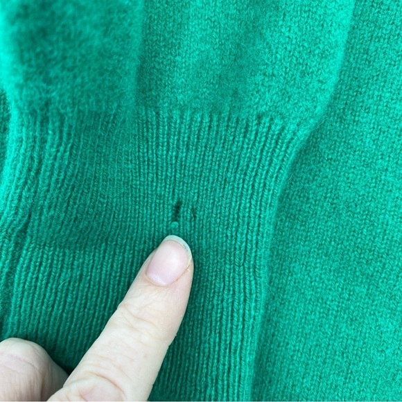 Alan Paine Vintage Green V-Neck Lambswool Sweater Long Sleeve UK Size 44 England - Picture 7 of 7